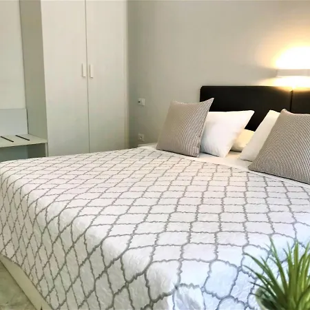 Innsud Bed & Breakfast 4*