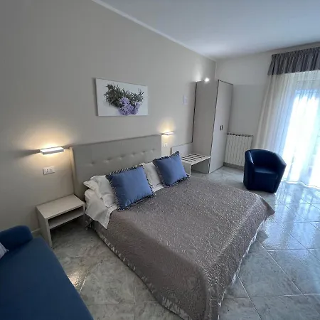 Innsud Bed & Breakfast 4*