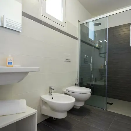 ベッド・アンド・ブレックファスト Innsud 4*